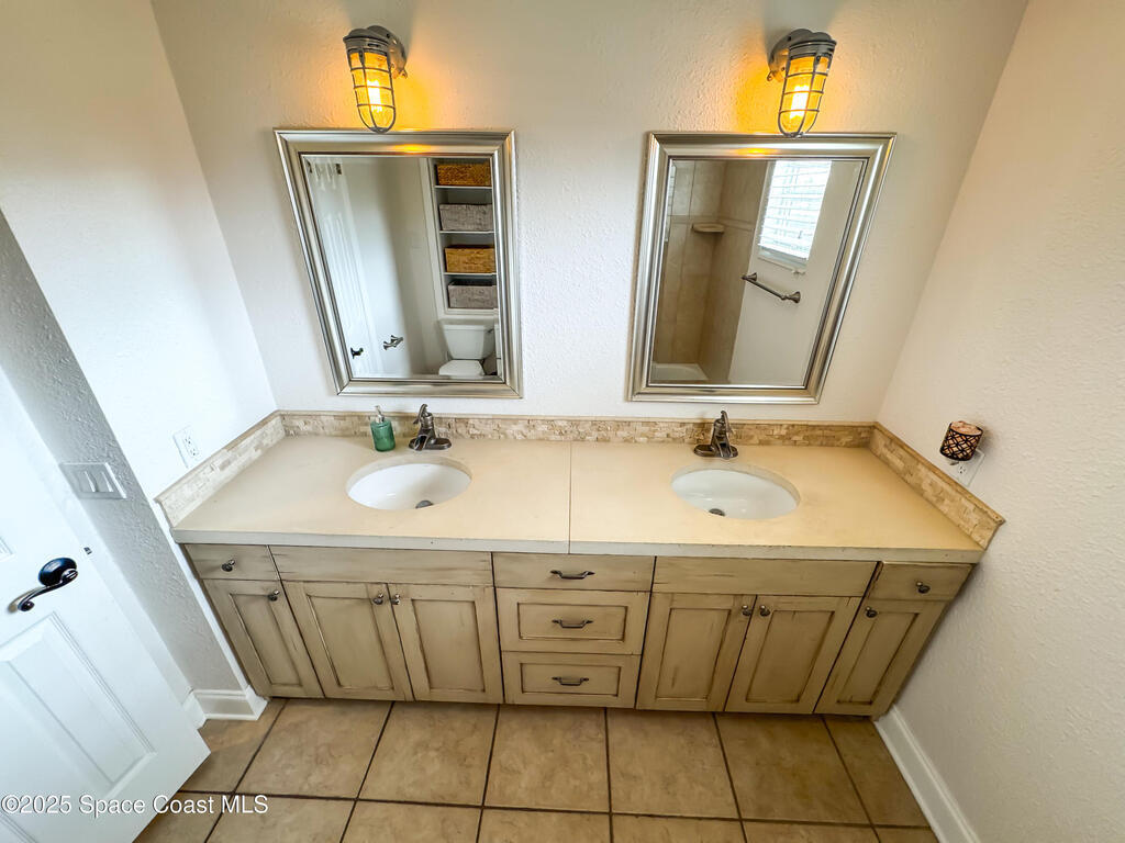 215 Bonita Drive, Merritt Island, FL 32952