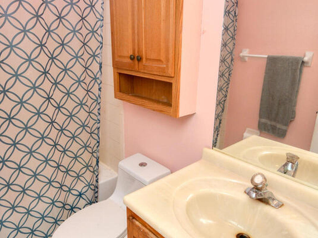 1012 SW Idol Avenue, Port St. Lucie, FL 34953