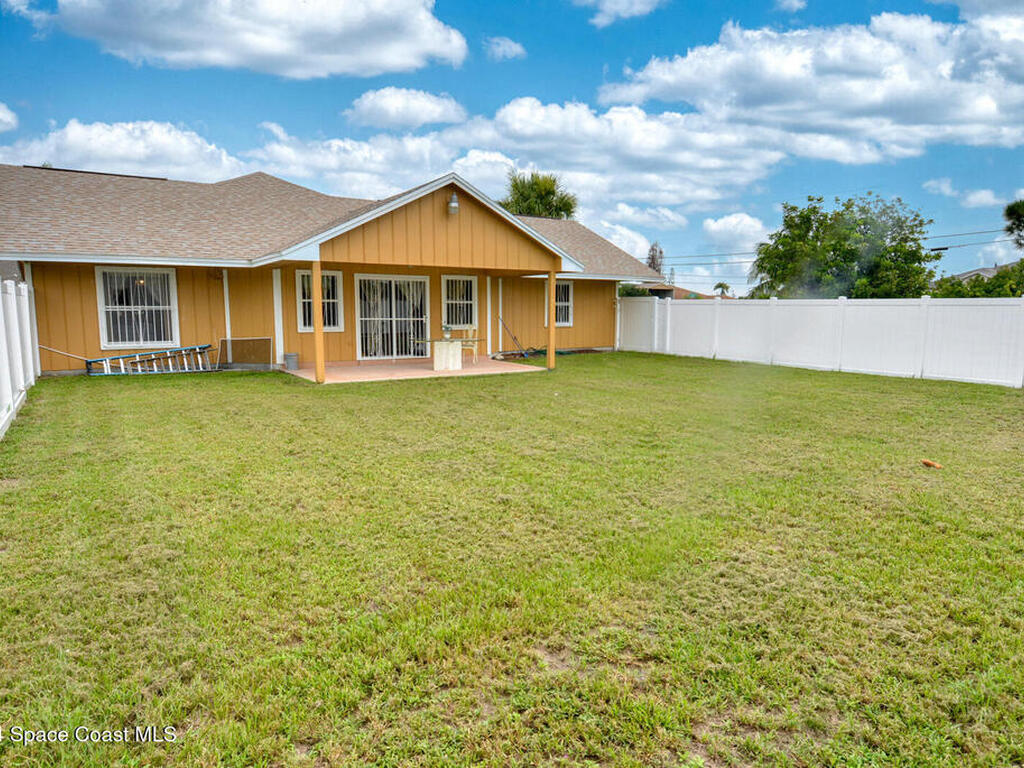 1012 SW Idol Avenue, Port St. Lucie, FL 34953