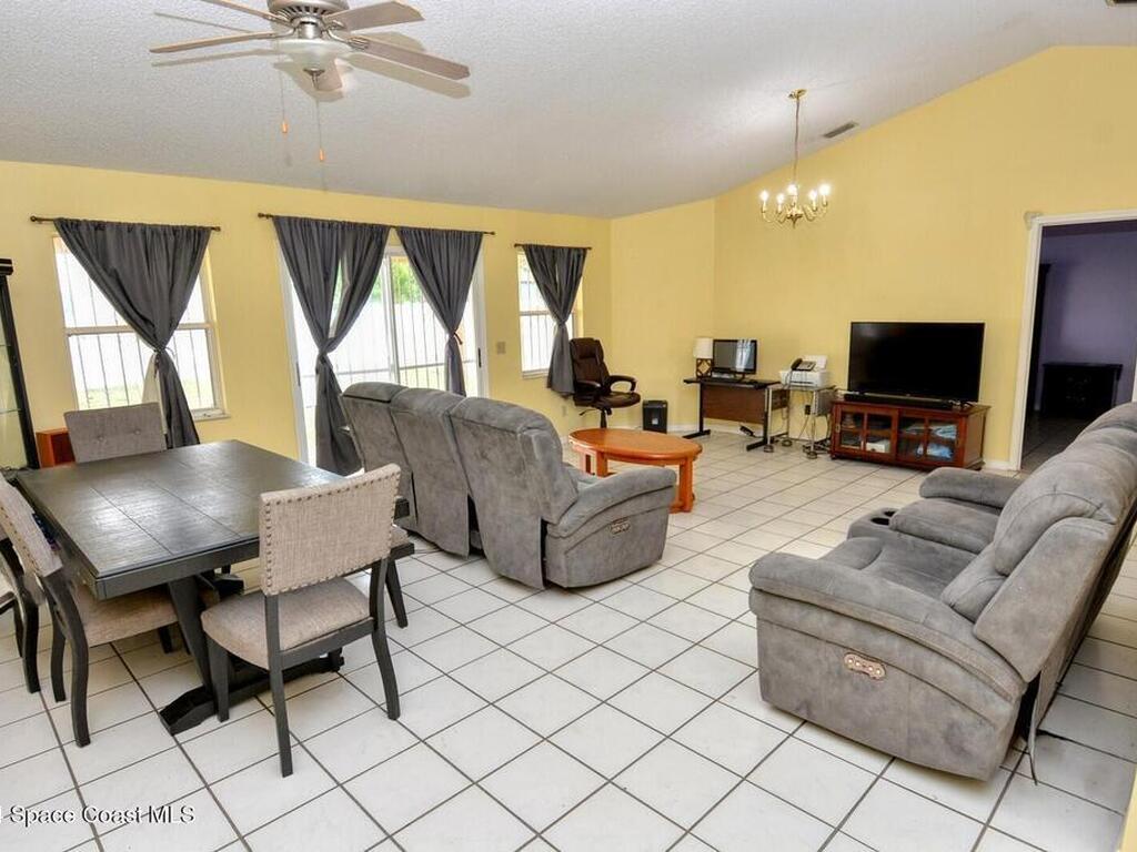 1012 SW Idol Avenue, Port St. Lucie, FL 34953