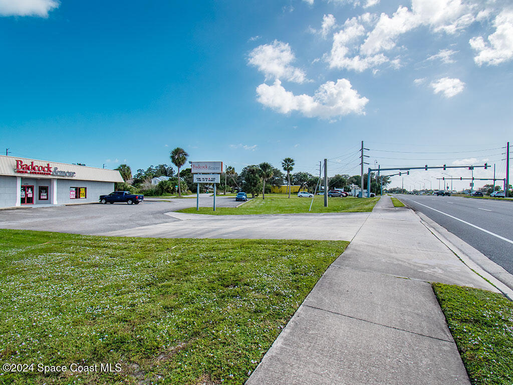 2051 N Harbor City Blvd, Melbourne, FL 32935