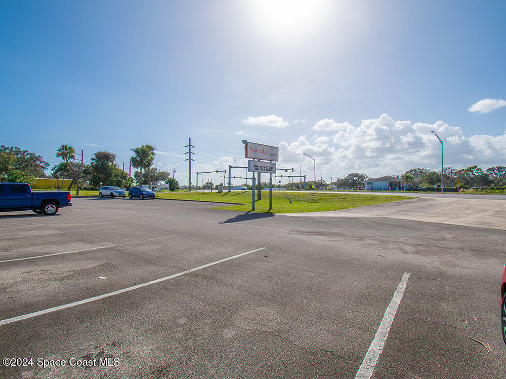 2051 N Harbor City Blvd, Melbourne, FL 32935