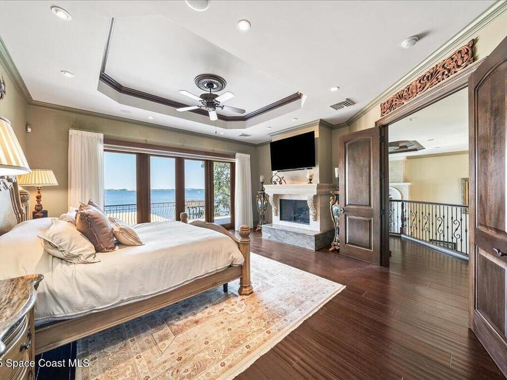 808 N Riverside Drive, Indialantic, FL 32903