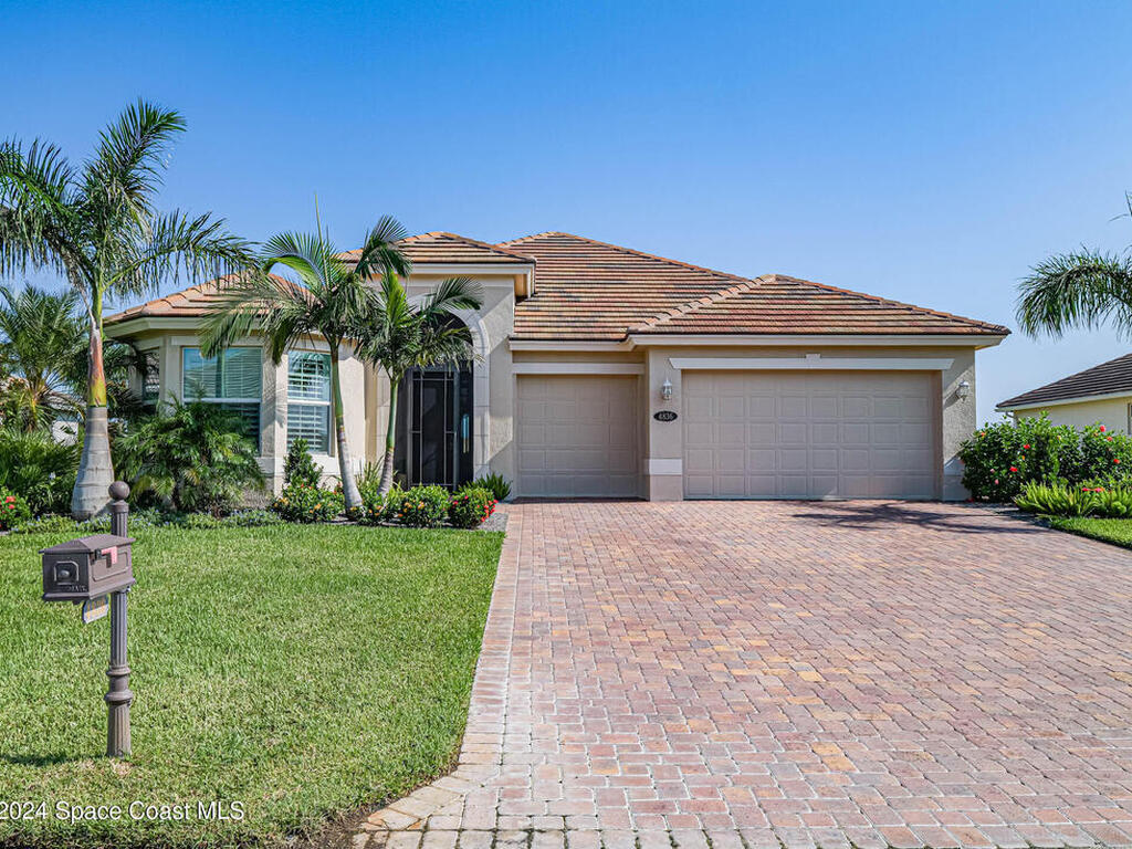 4836 Four Lakes Circle, Vero Beach, FL 32968