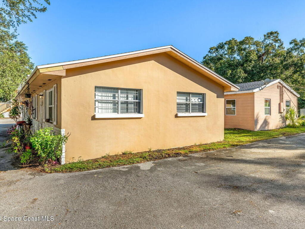 89 NW Irwin Avenue, Melbourne, FL 32904