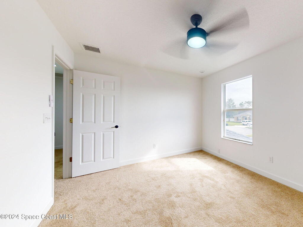 5336 Georgia Peach Avenue, Port Orange, FL 32128