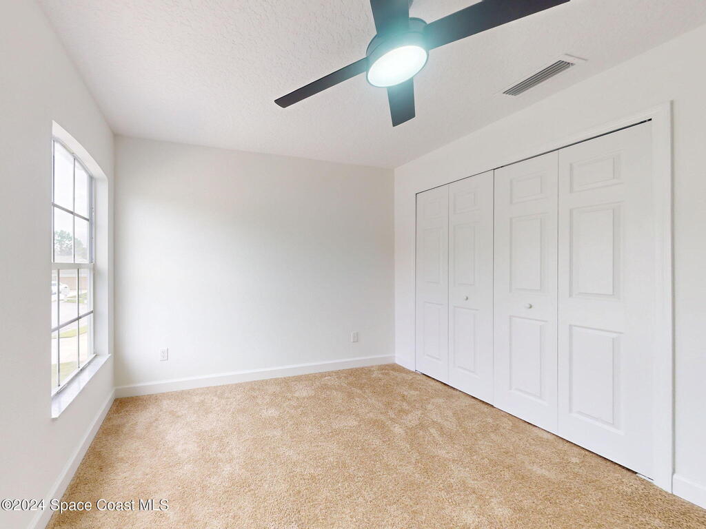 5336 Georgia Peach Avenue, Port Orange, FL 32128