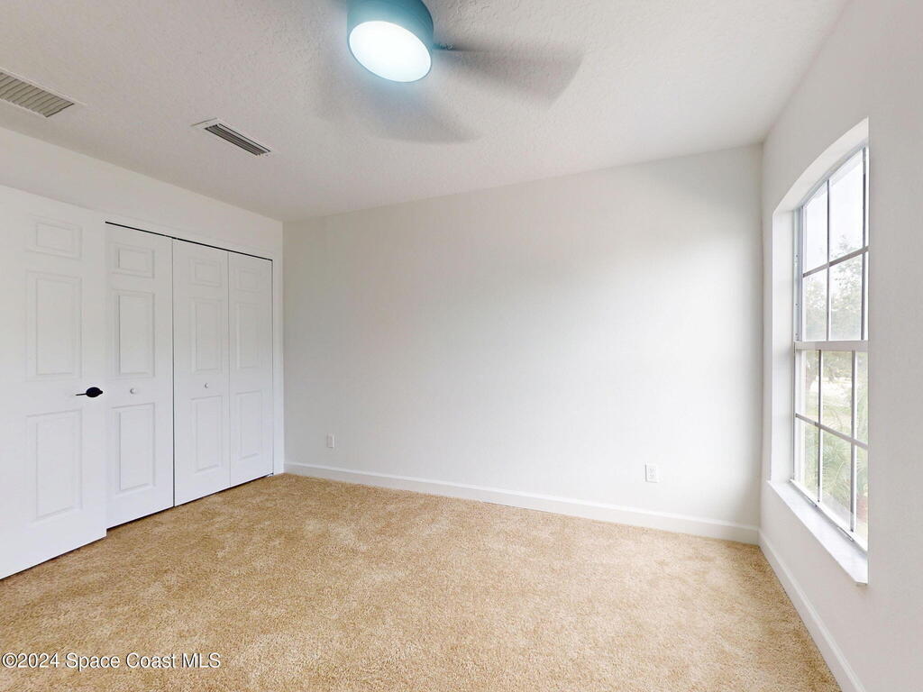 5336 Georgia Peach Avenue, Port Orange, FL 32128