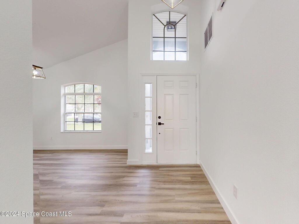 5336 Georgia Peach Avenue, Port Orange, FL 32128