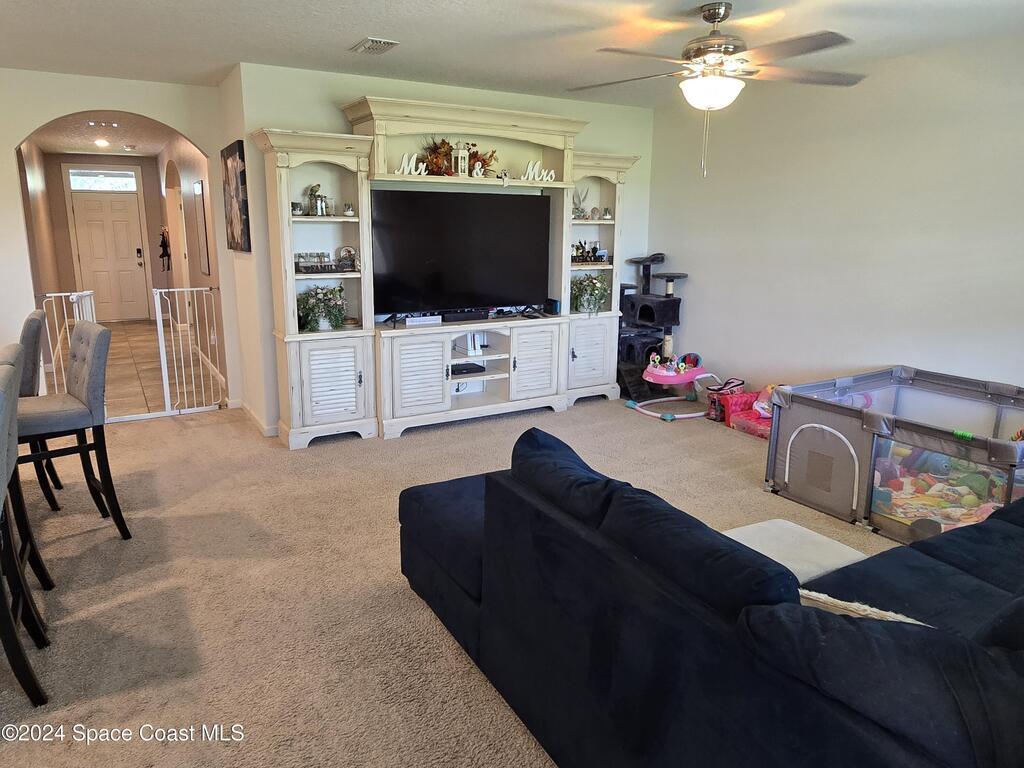 3292 Indian River, Mims, FL 32754