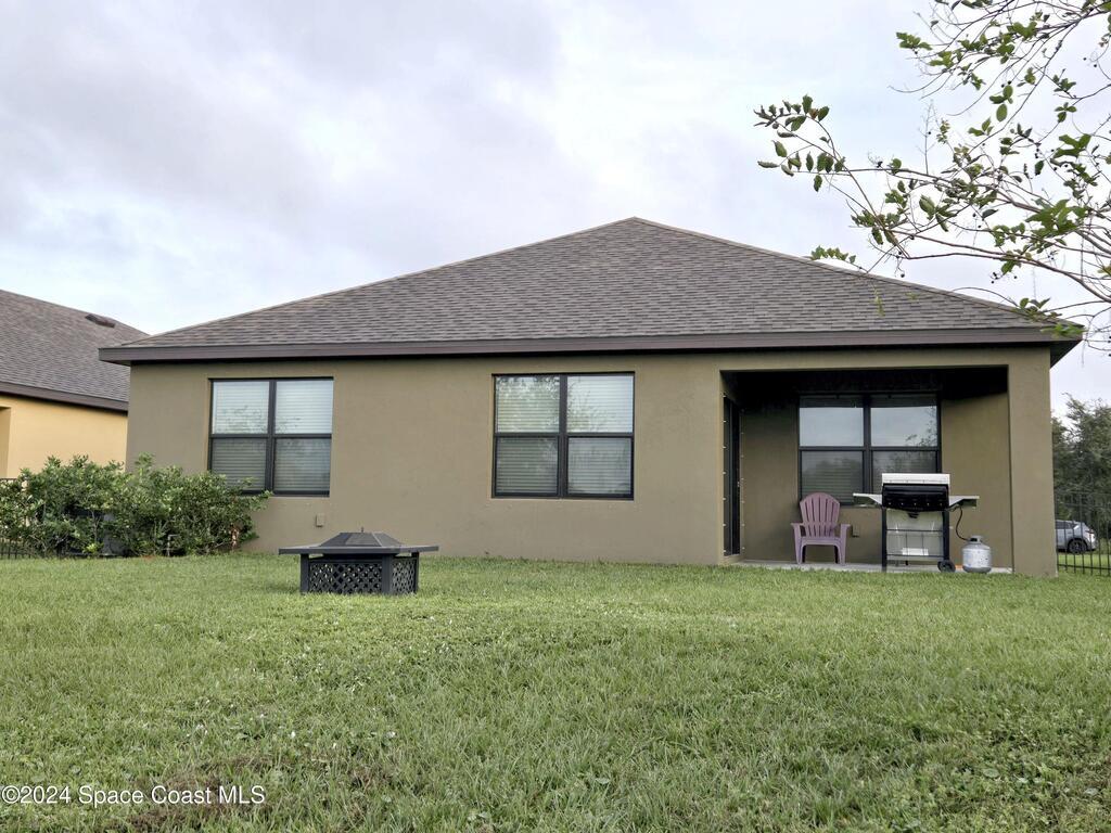 3292 Indian River, Mims, FL 32754