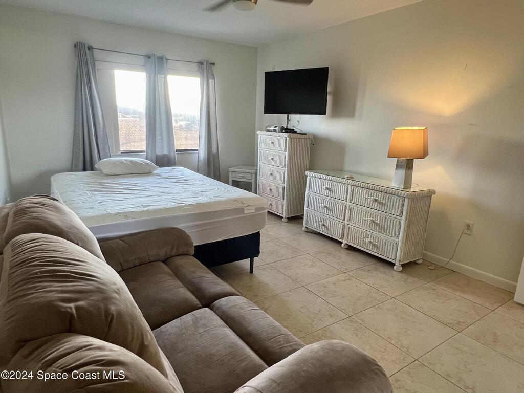 22 Tulip Avenue, Cocoa Beach, FL 32931