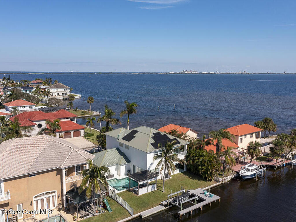 1777 Wavecrest Street, Merritt Island, FL 32952