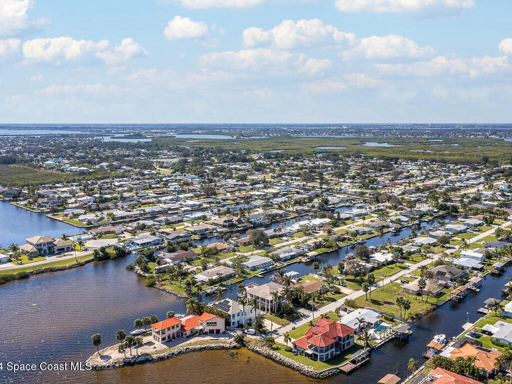 1777 Wavecrest Street, Merritt Island, FL 32952