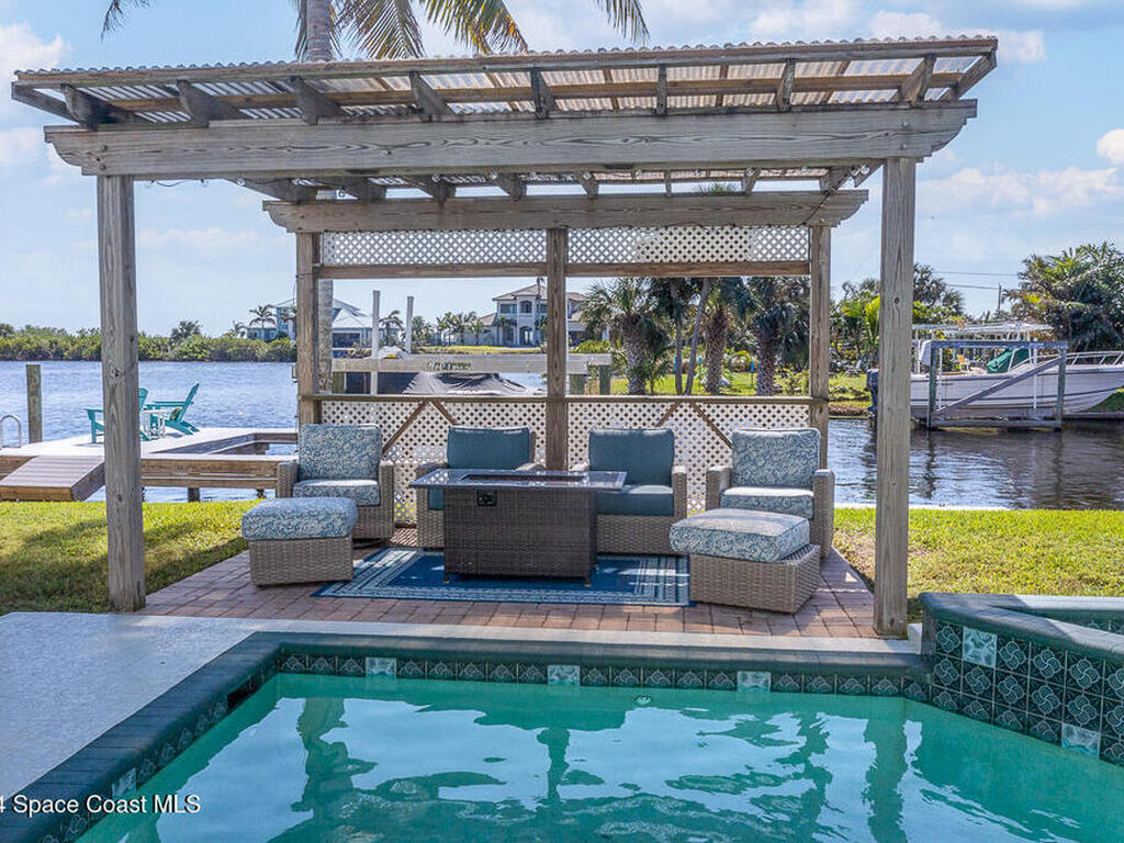1777 Wavecrest Street, Merritt Island, FL 32952