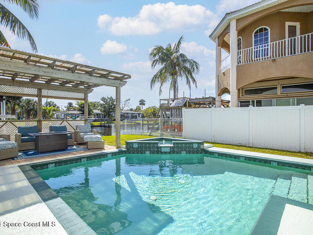 1777 Wavecrest Street, Merritt Island, FL 32952
