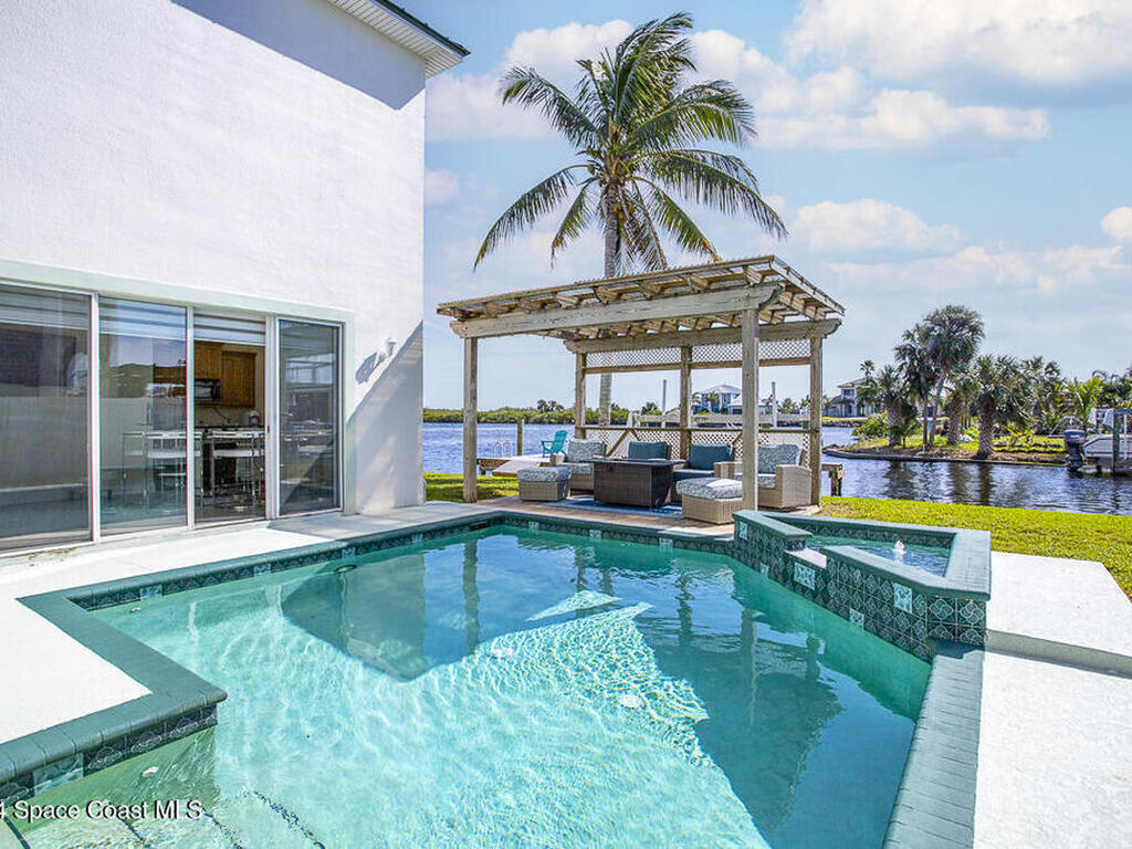 1777 Wavecrest Street, Merritt Island, FL 32952