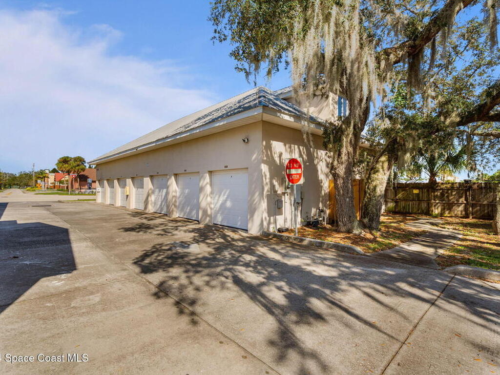 109 E New Haven Avenue, Melbourne, FL 32901