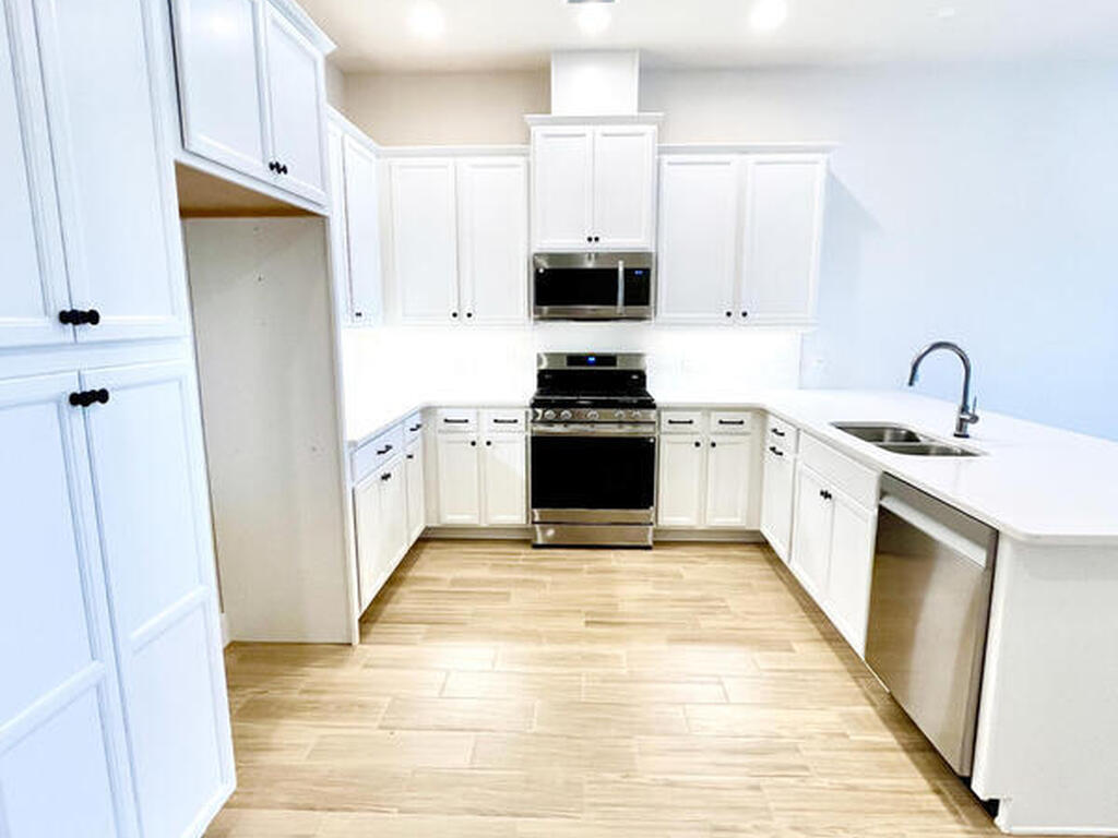 3040 Avalonia Drive, Melbourne, FL 32940