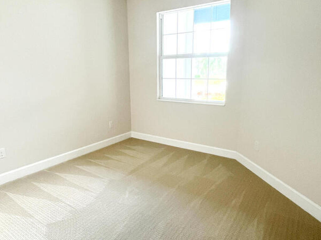 3040 Avalonia Drive, Melbourne, FL 32940