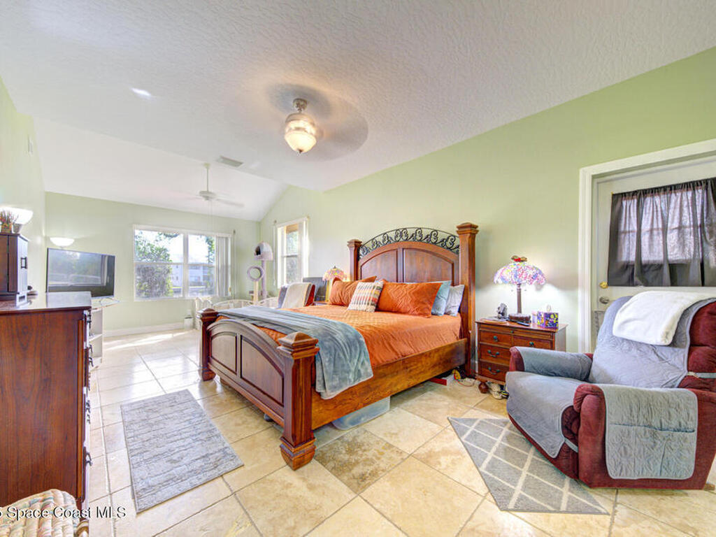 27 Marina Isles Boulevard, Indian Harbour Beach, FL 32937