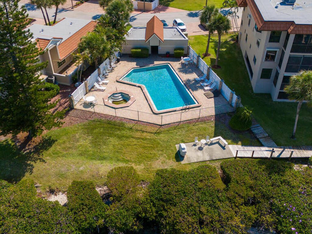 27 Marina Isles Boulevard, Indian Harbour Beach, FL 32937