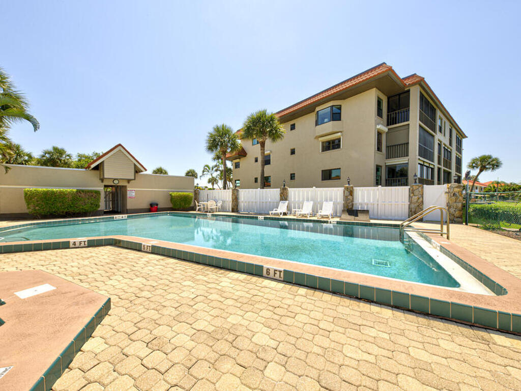 27 Marina Isles Boulevard, Indian Harbour Beach, FL 32937