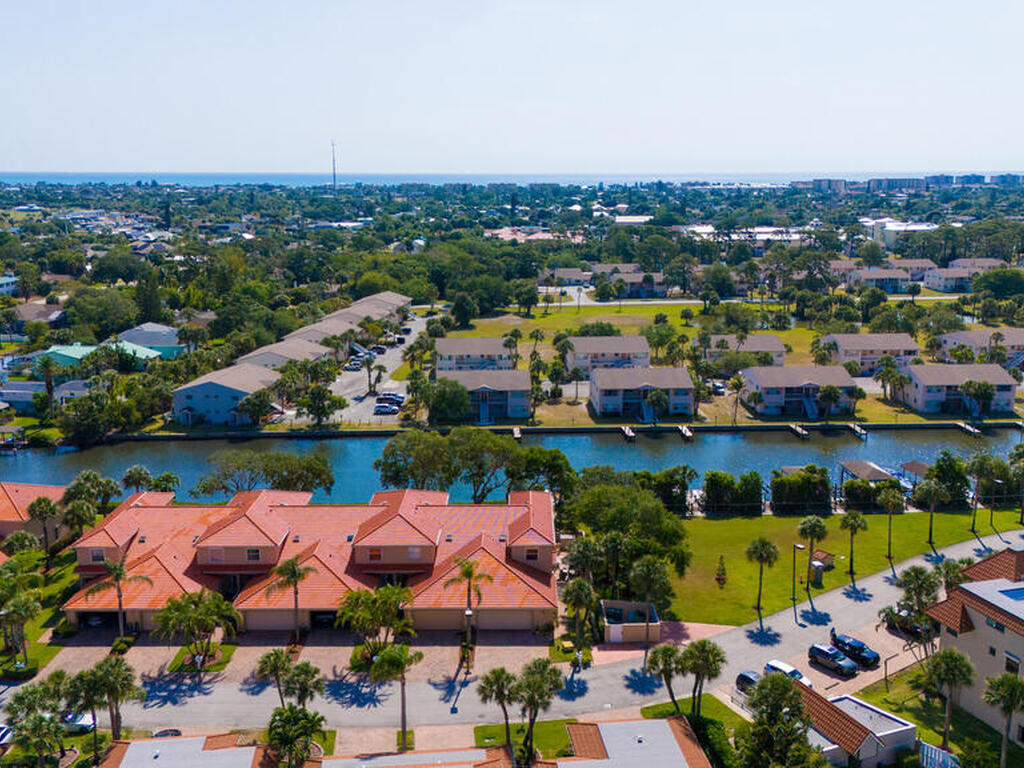 27 Marina Isles Boulevard, Indian Harbour Beach, FL 32937