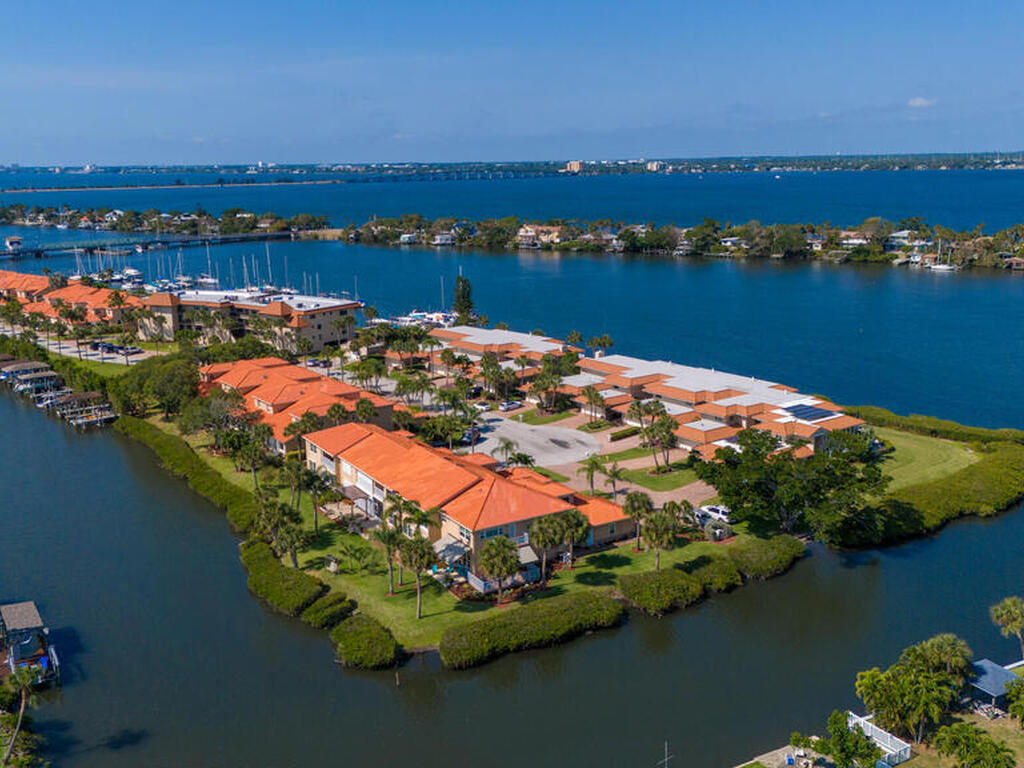 27 Marina Isles Boulevard, Indian Harbour Beach, FL 32937