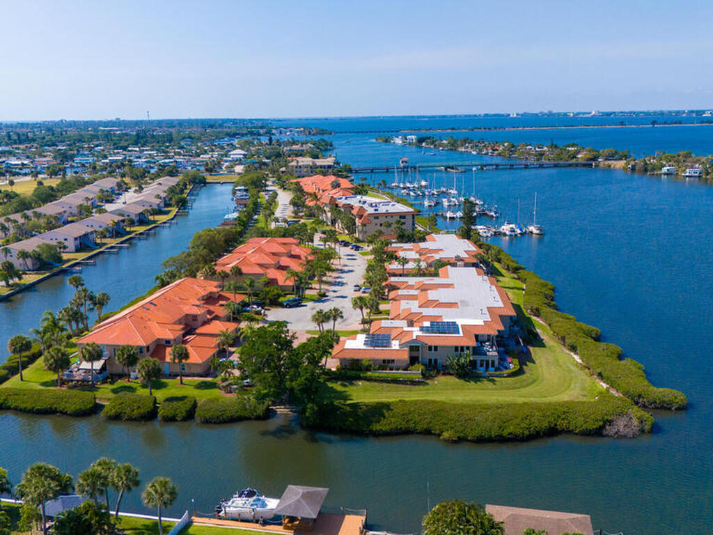 27 Marina Isles Boulevard, Indian Harbour Beach, FL 32937