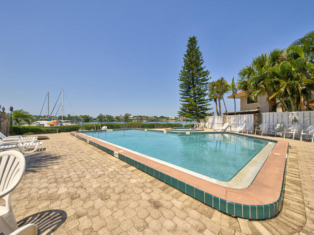 27 Marina Isles Boulevard, Indian Harbour Beach, FL 32937