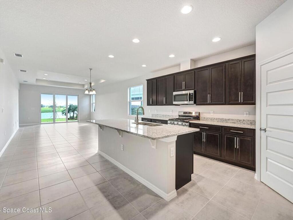 2499 Pangea Circle, Melbourne, FL 32940