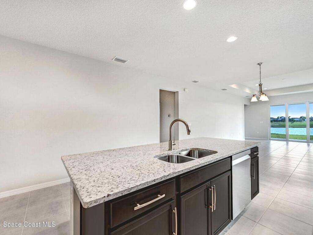 2499 Pangea Circle, Melbourne, FL 32940