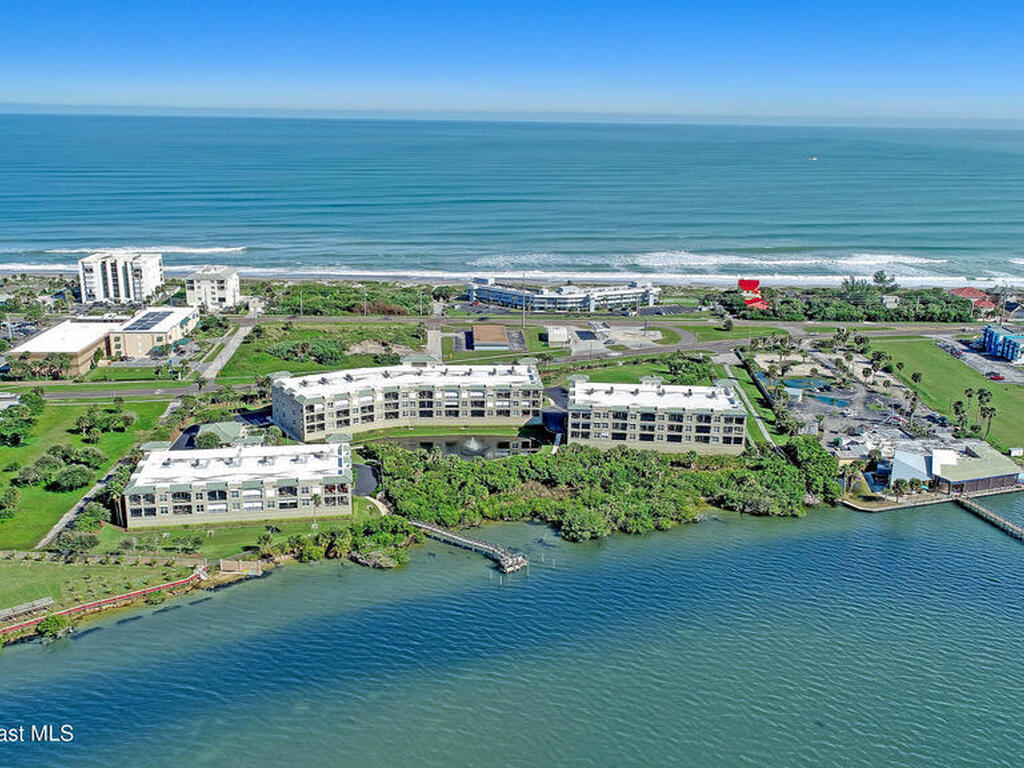 2022 Julep Drive, Cocoa Beach, FL 32931