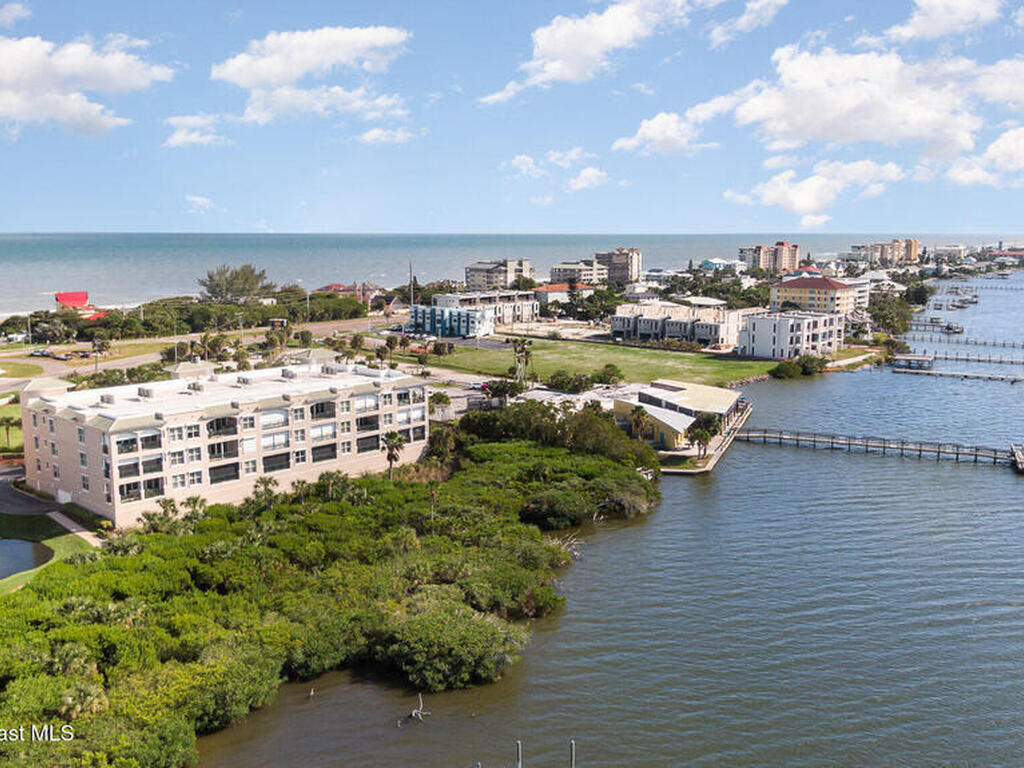 2022 Julep Drive, Cocoa Beach, FL 32931