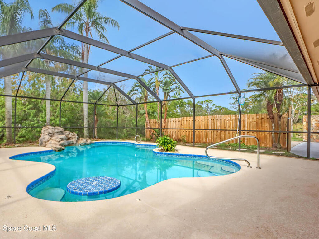 4133 Deerwood Trail, Melbourne, FL 32934