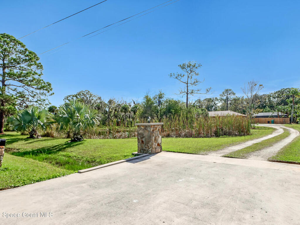 4133 Deerwood Trail, Melbourne, FL 32934