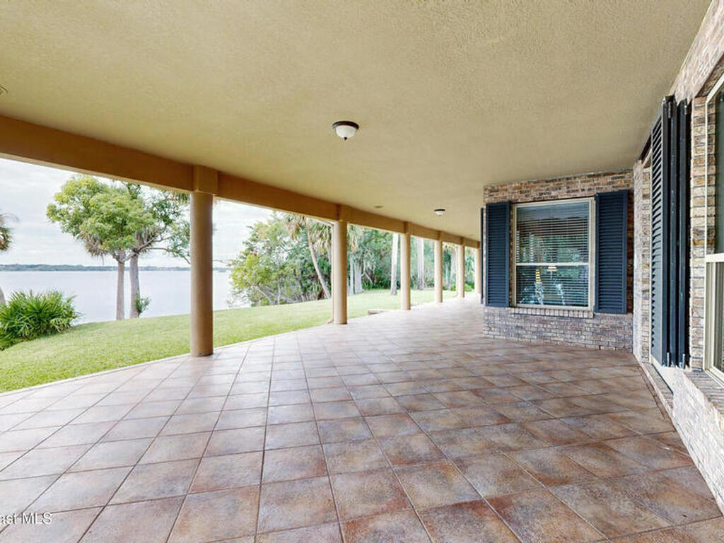 401 Swann Grove Lane, Merritt Island, FL 32952