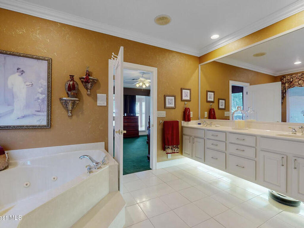 401 Swann Grove Lane, Merritt Island, FL 32952