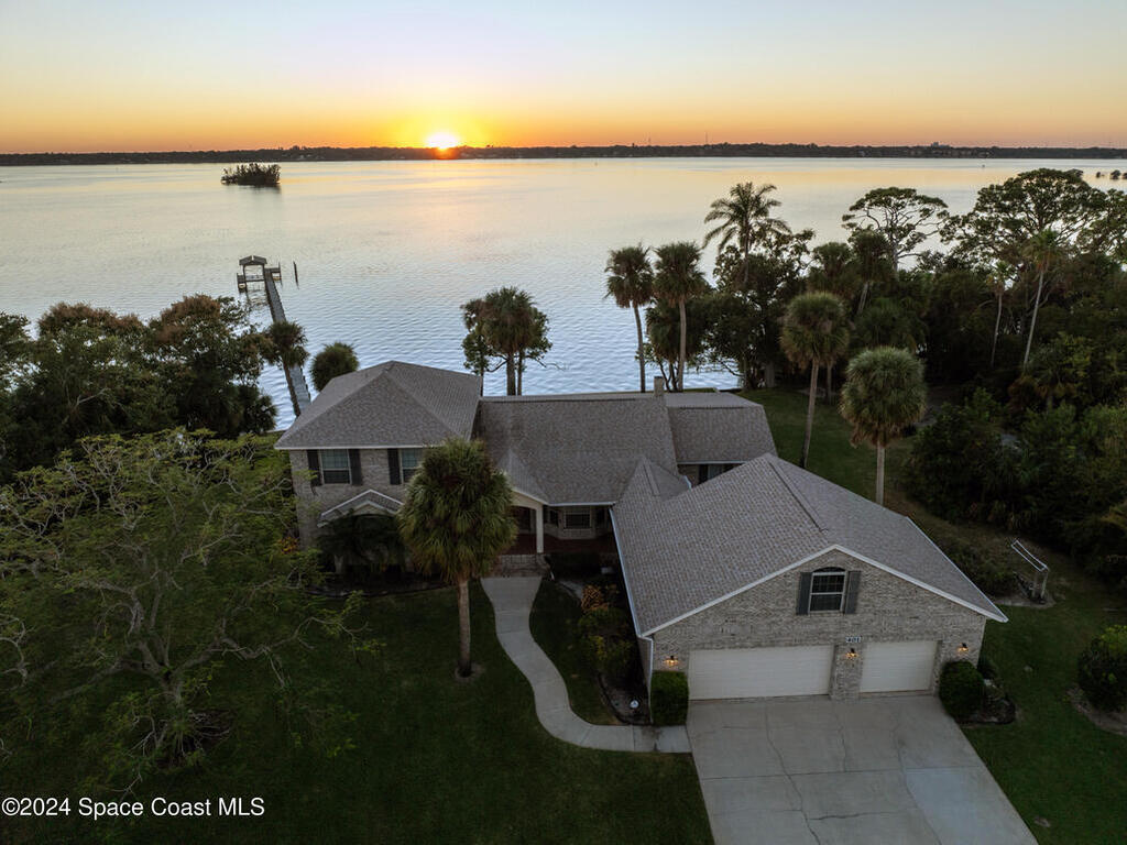 401 Swann Grove Lane, Merritt Island, FL 32952