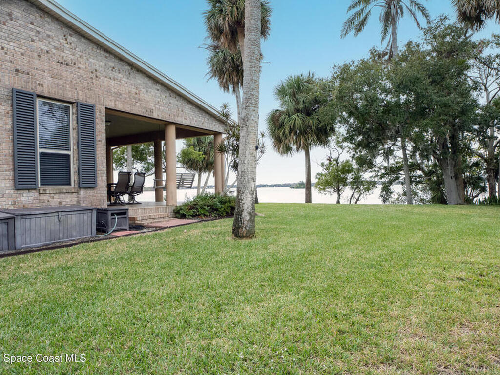 401 Swann Grove Lane, Merritt Island, FL 32952
