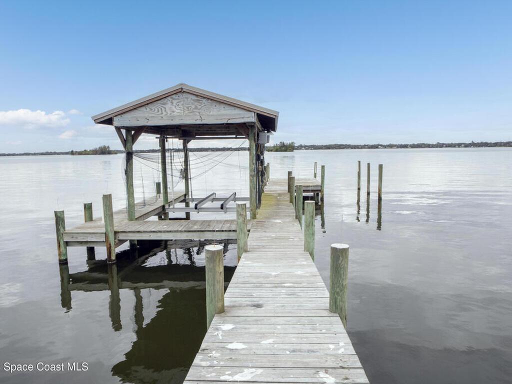 401 Swann Grove Lane, Merritt Island, FL 32952