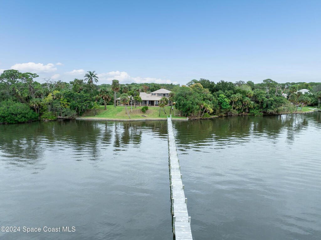 401 Swann Grove Lane, Merritt Island, FL 32952