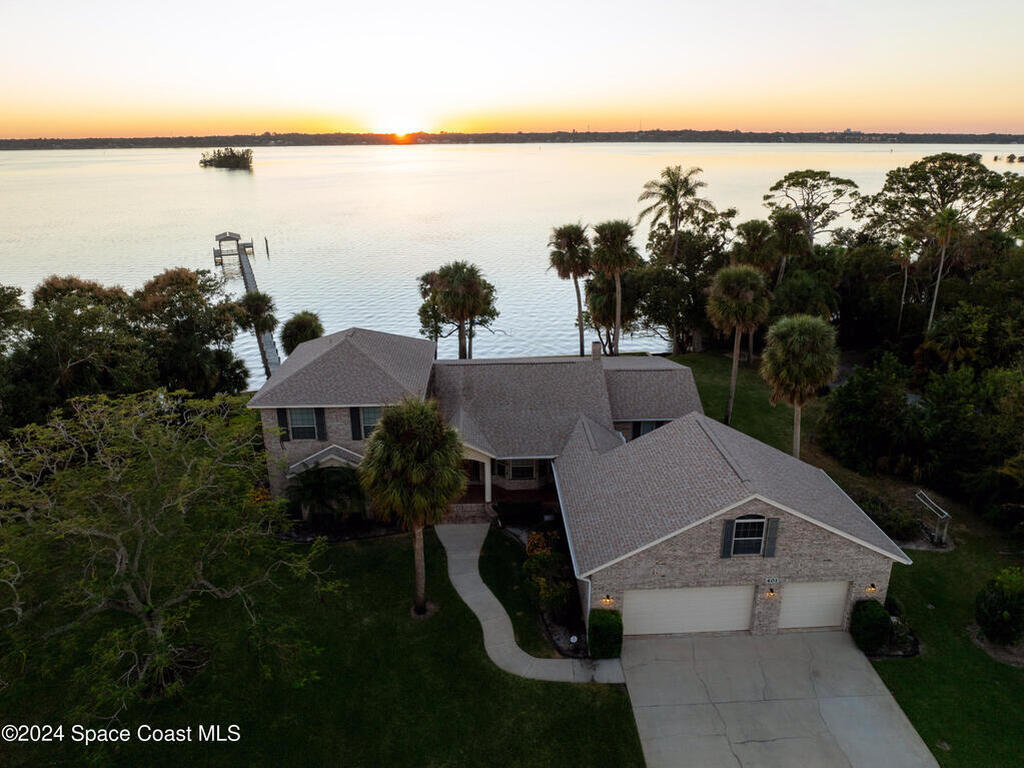 401 Swann Grove Lane, Merritt Island, FL 32952