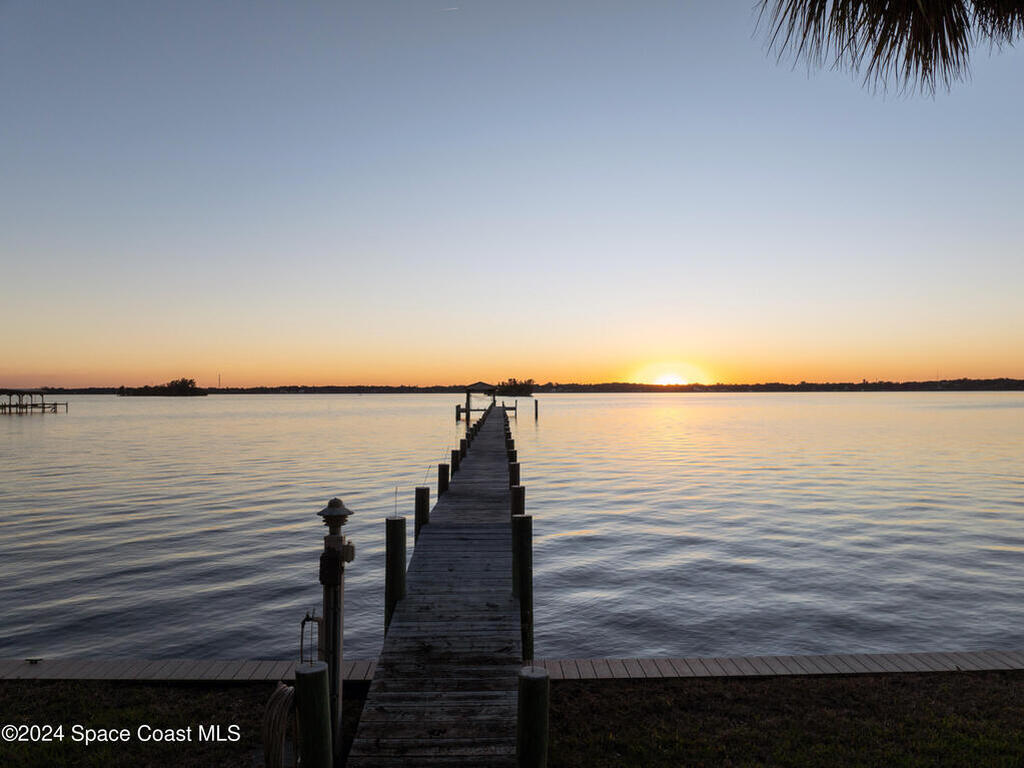 401 Swann Grove Lane, Merritt Island, FL 32952