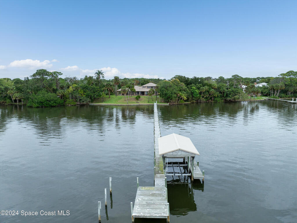 401 Swann Grove Lane, Merritt Island, FL 32952