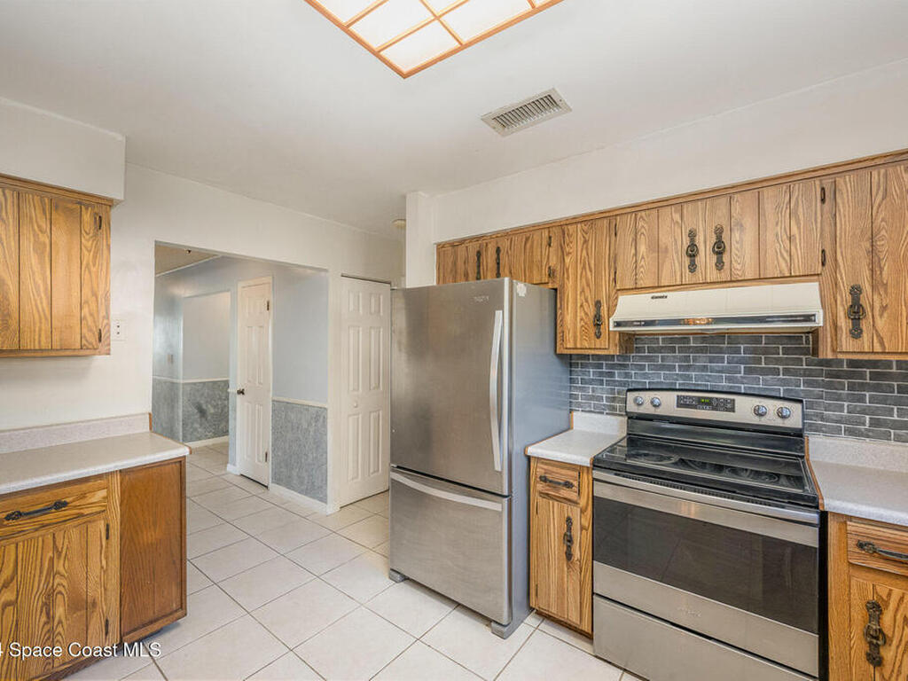 1081 Sunswept Road, Palm Bay, FL 32905