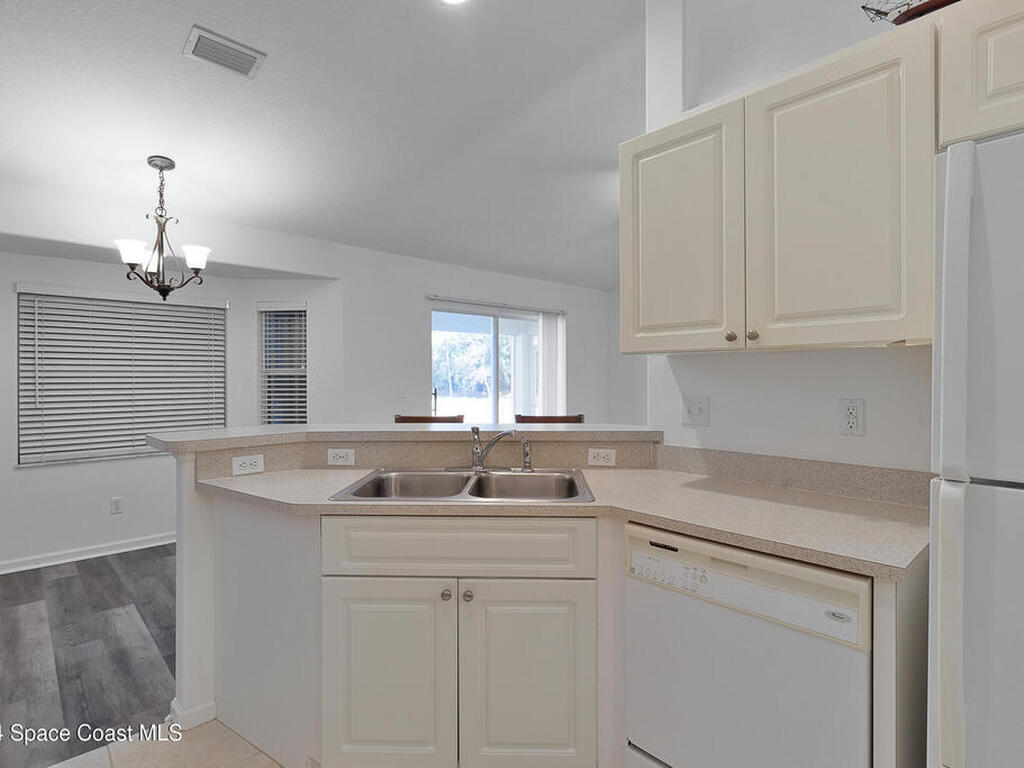 13720 101st Street, Fellsmere, FL 32948