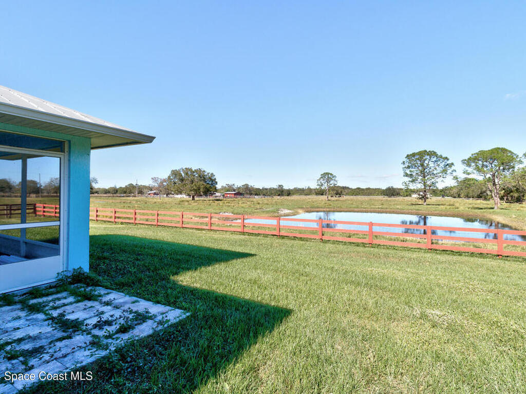 13720 101st Street, Fellsmere, FL 32948