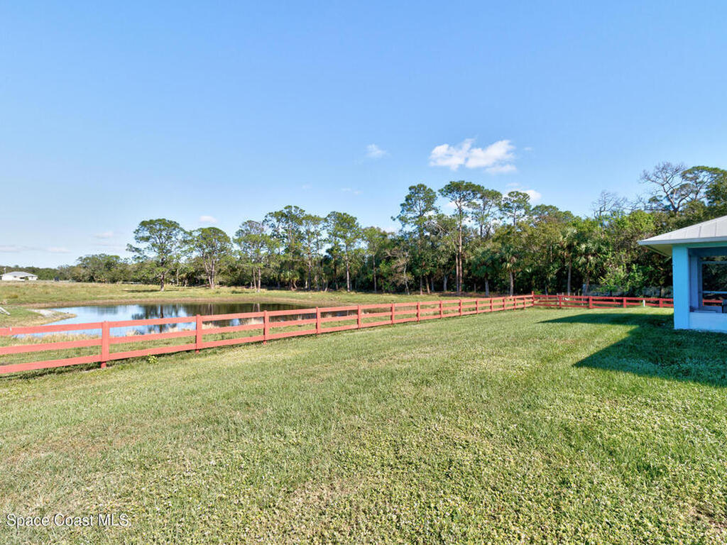 13720 101st Street, Fellsmere, FL 32948